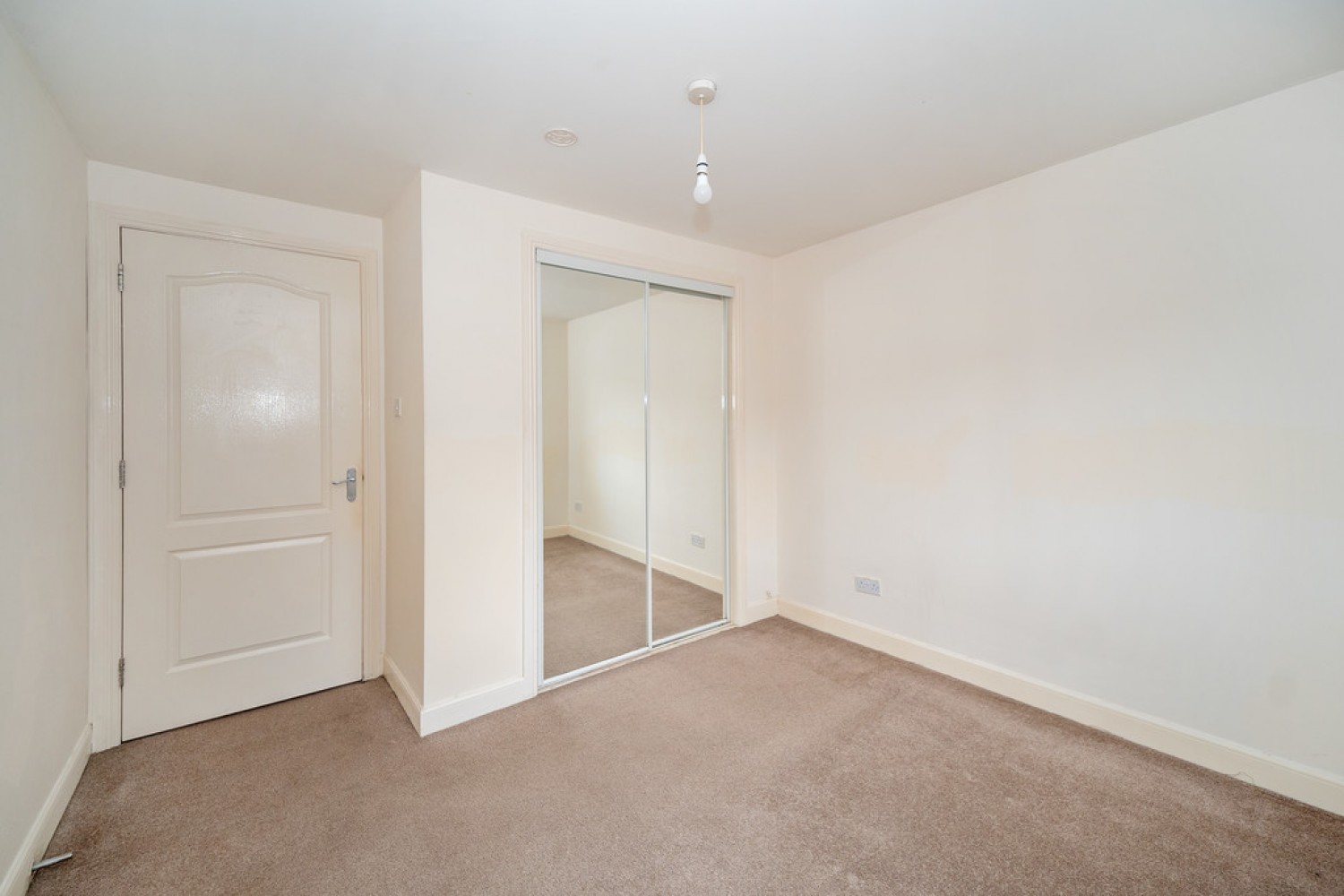 MARYHILL - Viewmont Drive - Unfurnished