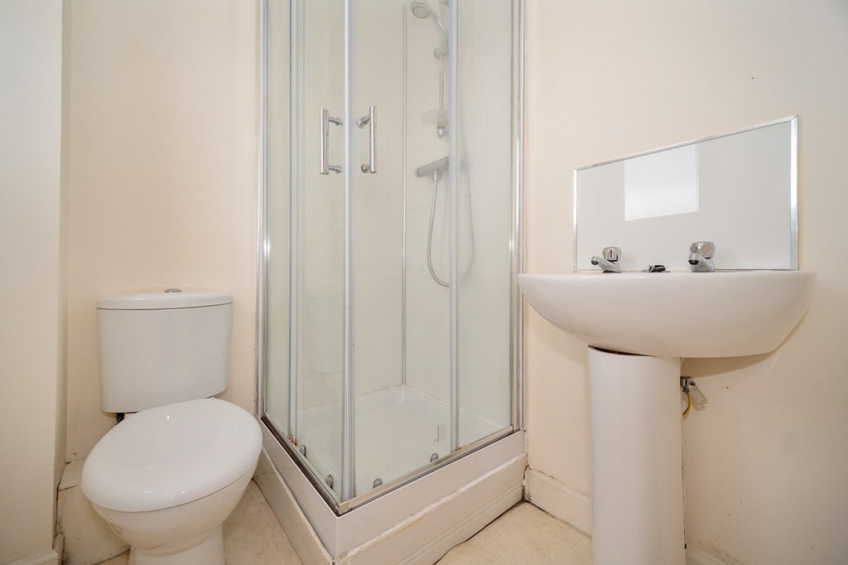 MARYHILL - Viewmont Drive - Unfurnished