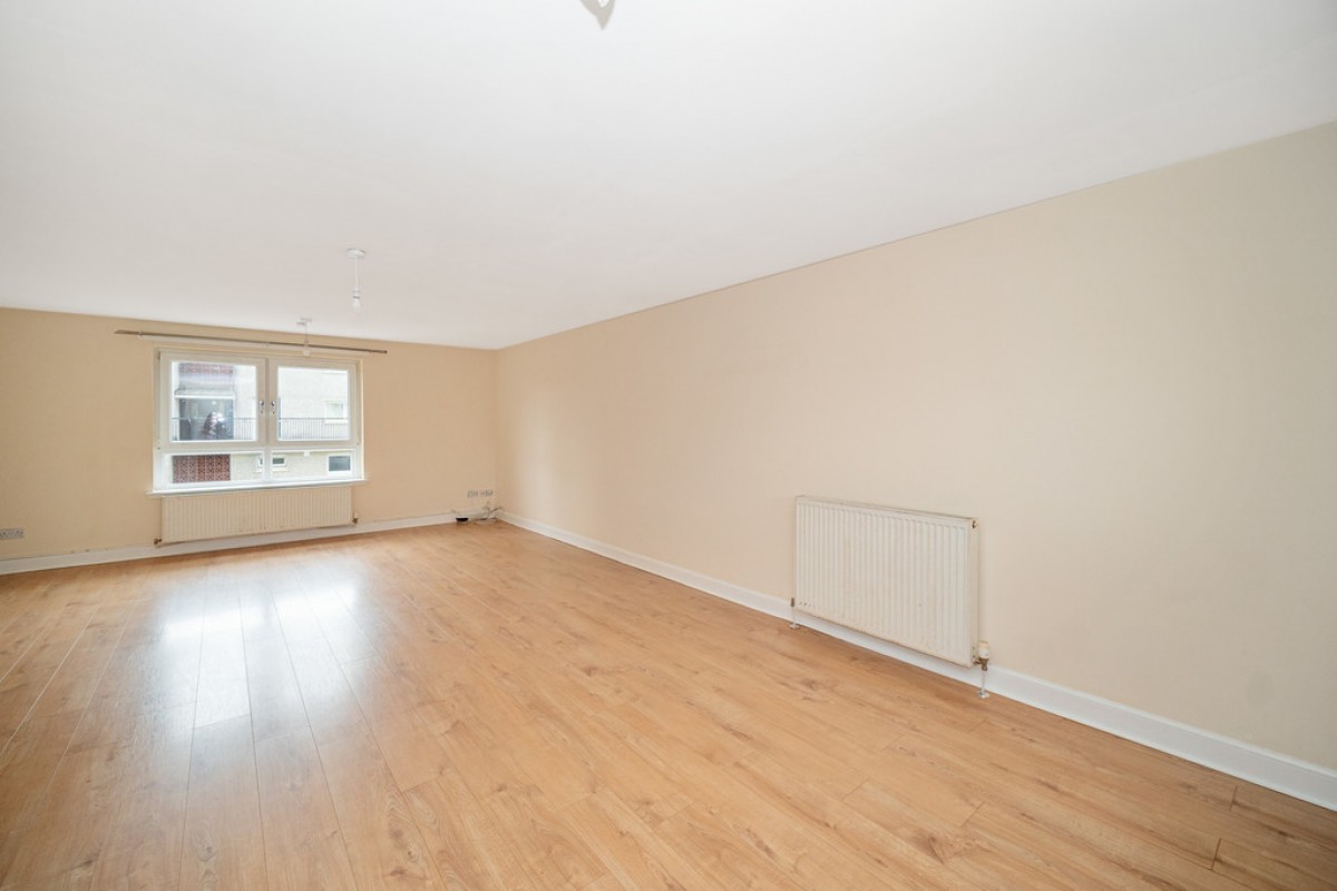 MARYHILL - Viewmont Drive - Unfurnished
