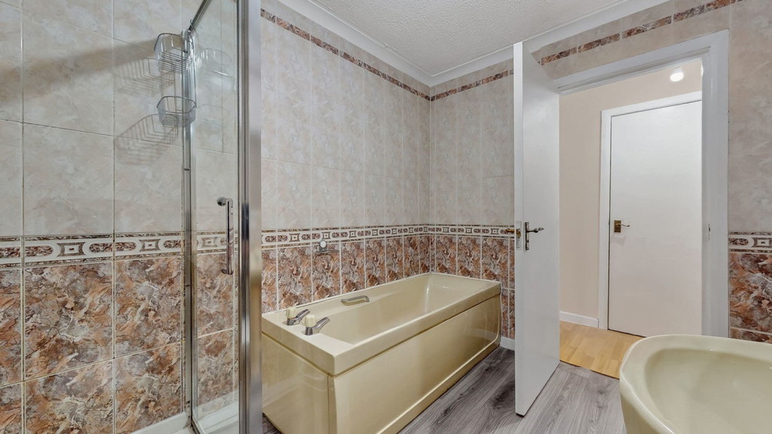 2 bedroom Flat for Letting West End- Belmont Street