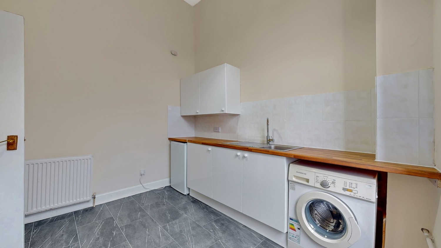 2 bedroom Flat for Letting West End- Belmont Street