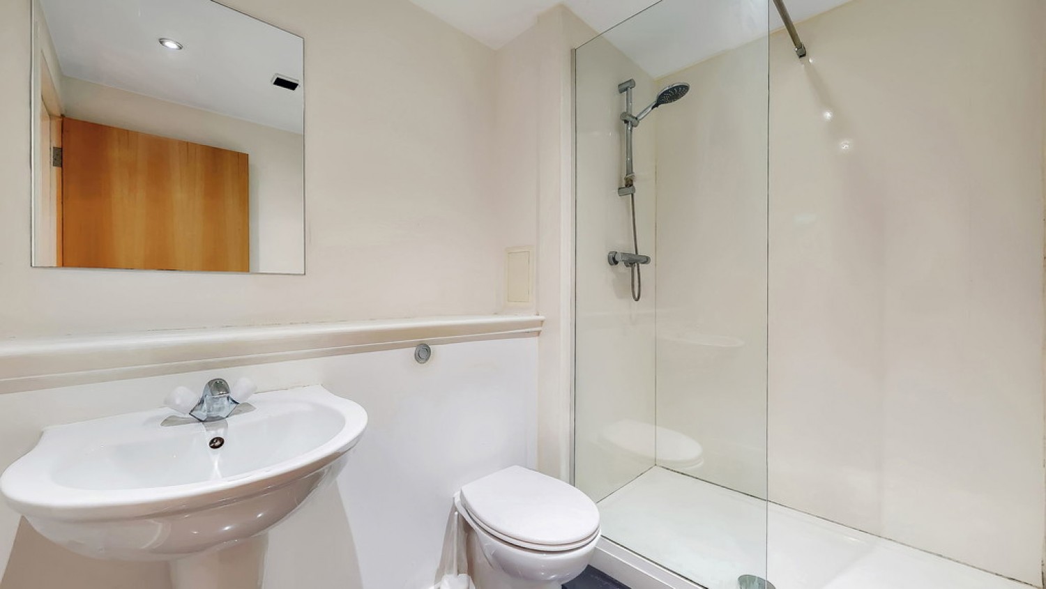 2 bedroom Flat for Letting Stobcross Street