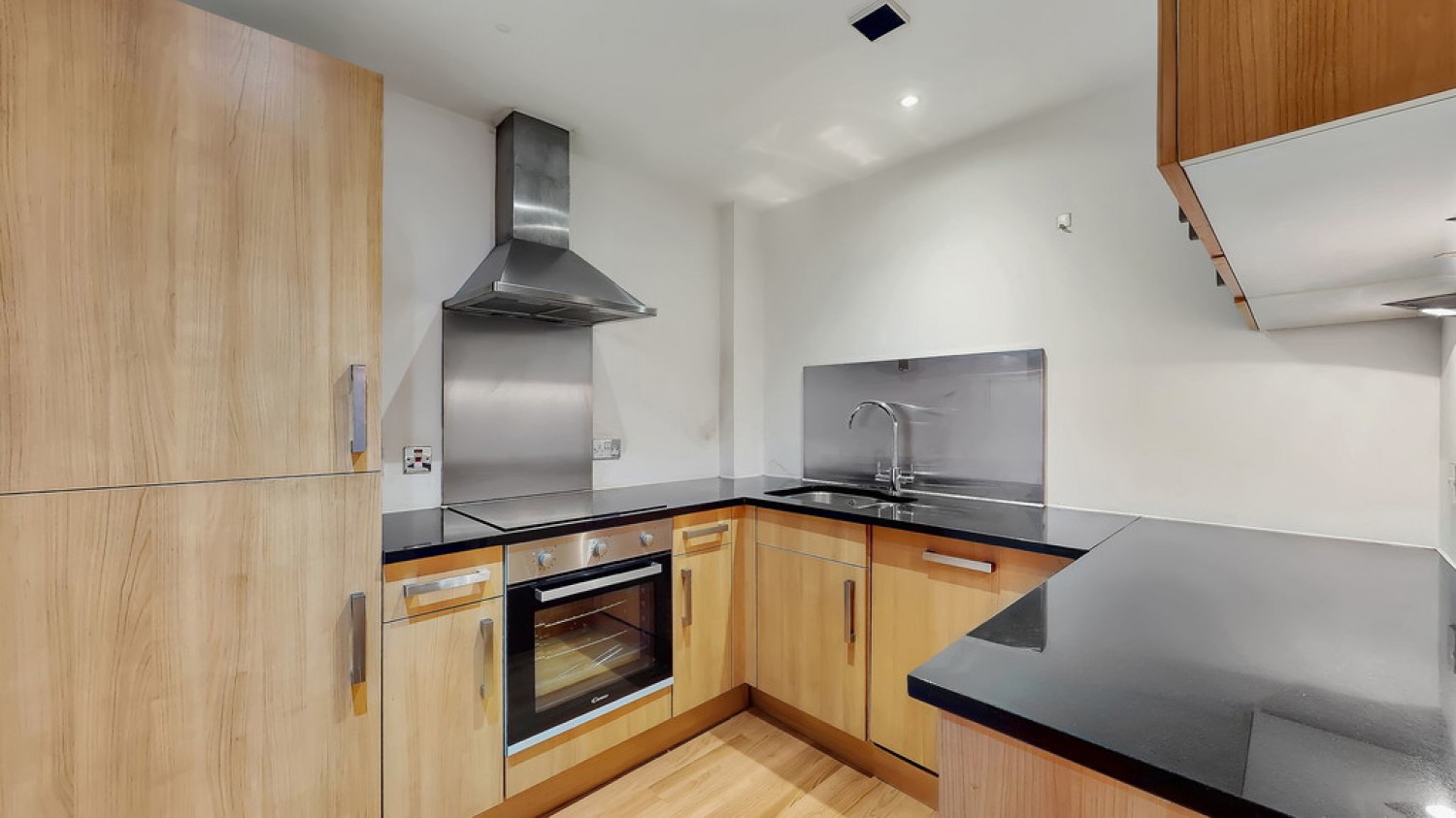 2 bedroom Flat for Letting Stobcross Street