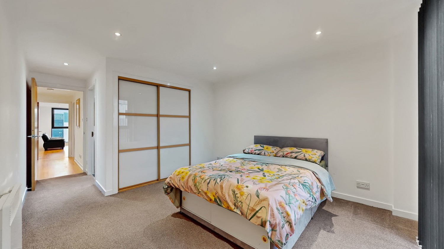 2 bedroom Flat for Letting Stobcross Street