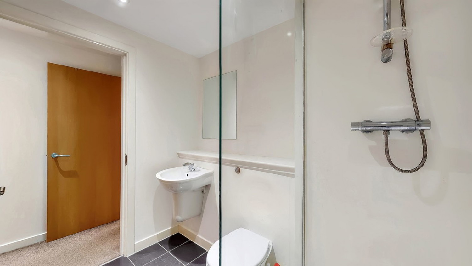 2 bedroom Flat for Letting Stobcross Street