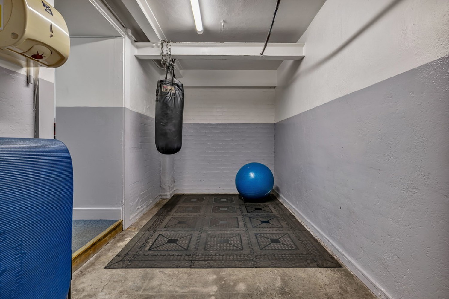 2 bedroom Flat for Sale Glasgow