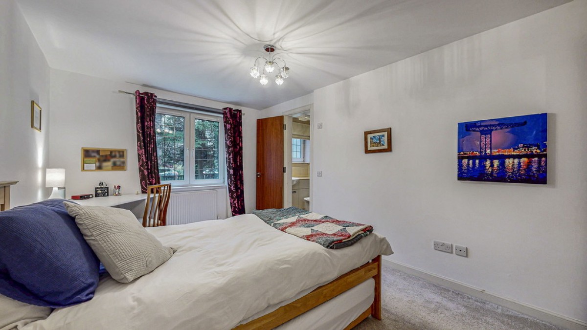 Chesterfield Gardens, Glasgow, Scotland