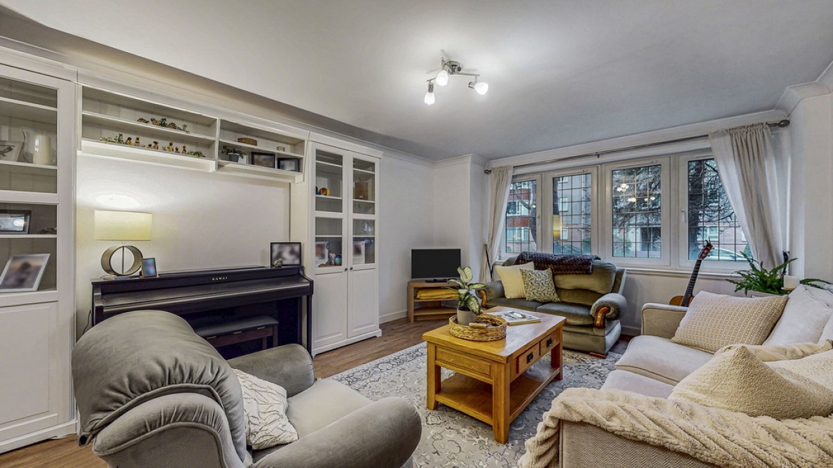 Chesterfield Gardens, Glasgow, Scotland