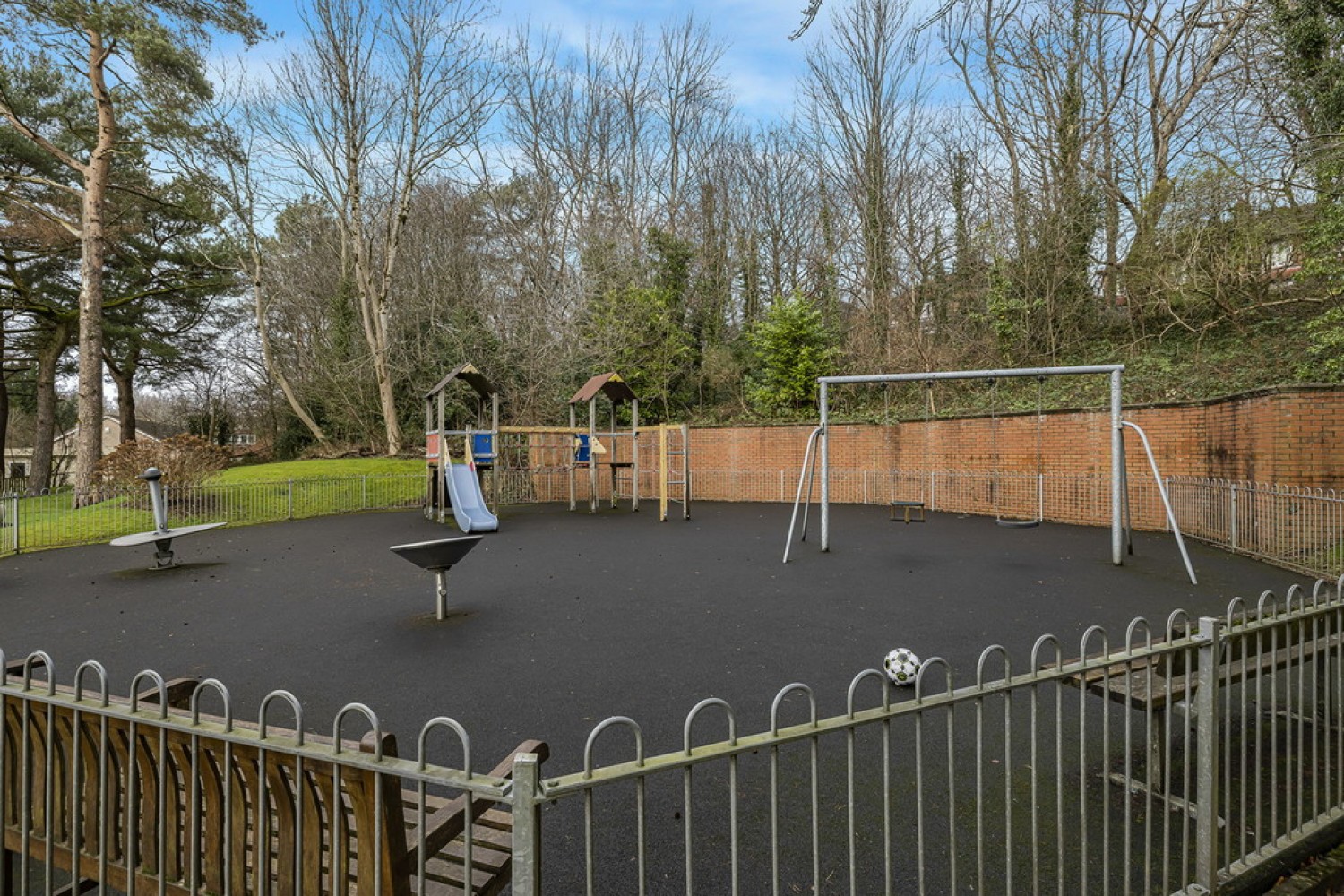 Chesterfield Gardens, Glasgow, Scotland