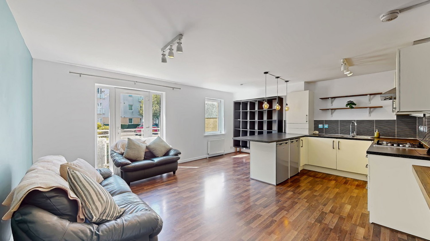 2 bedroom Flat for Letting 5 Netherton Gardens