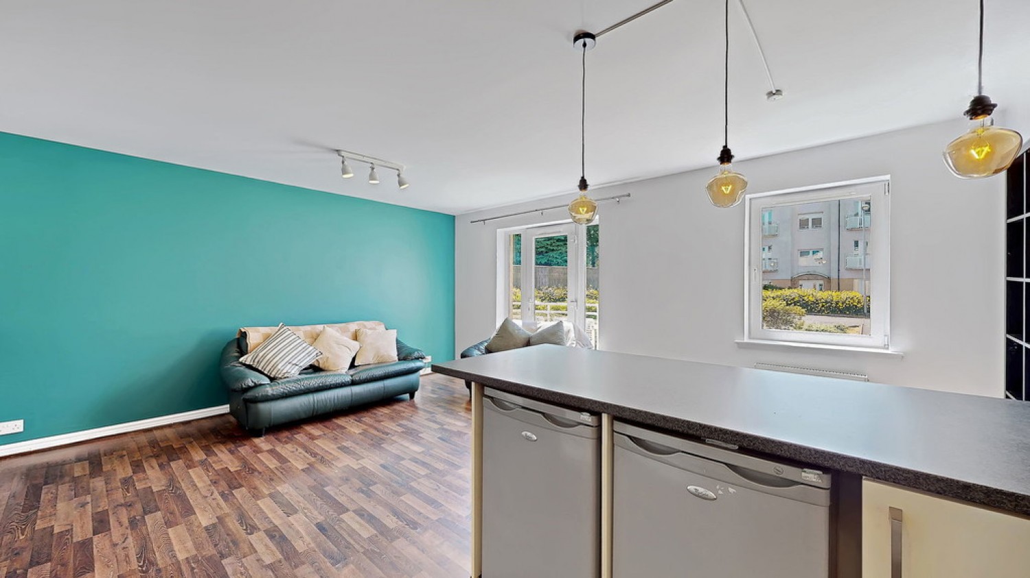 2 bedroom Flat for Letting 5 Netherton Gardens