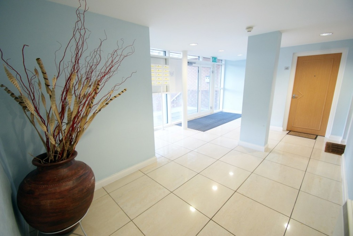 2 bedroom Flat for Letting Lisbon House, Taliesin Court