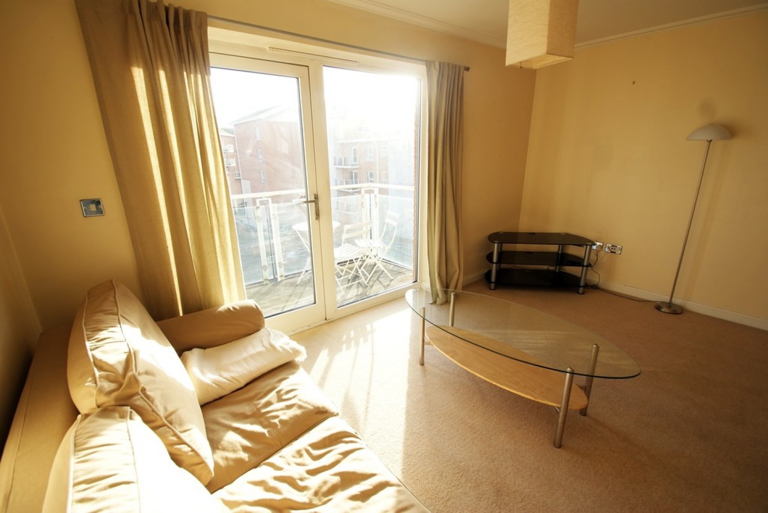 2 bedroom Flat for Letting Lisbon House, Taliesin Court