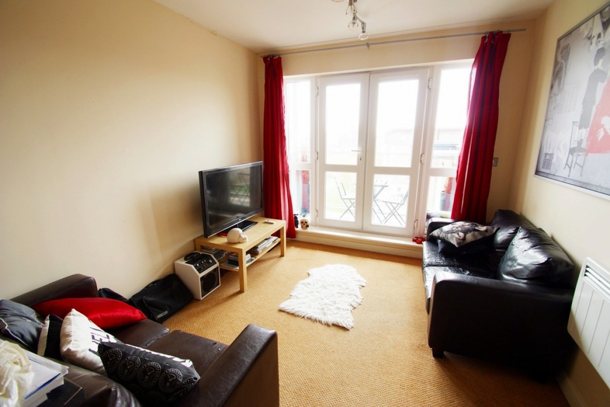 Heol Staughton, Cardiff