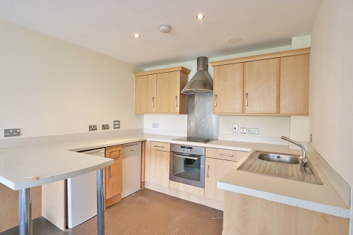 Heol Staughton, Cardiff