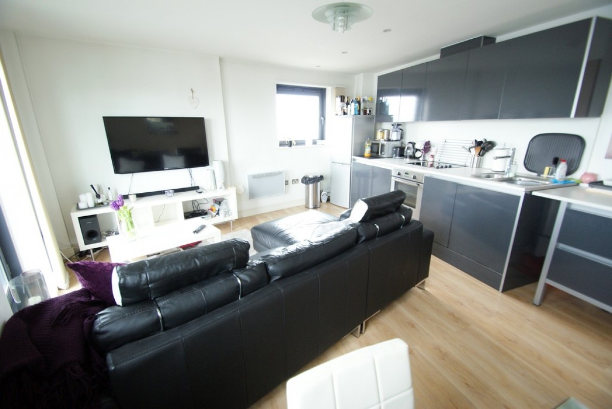 Galleon Way, Waterquarter