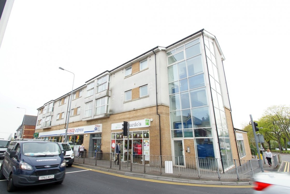 Parkfield House, North Road