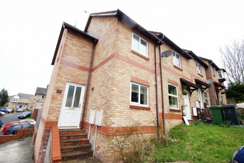 Clos Y Carlwm, Thornhill