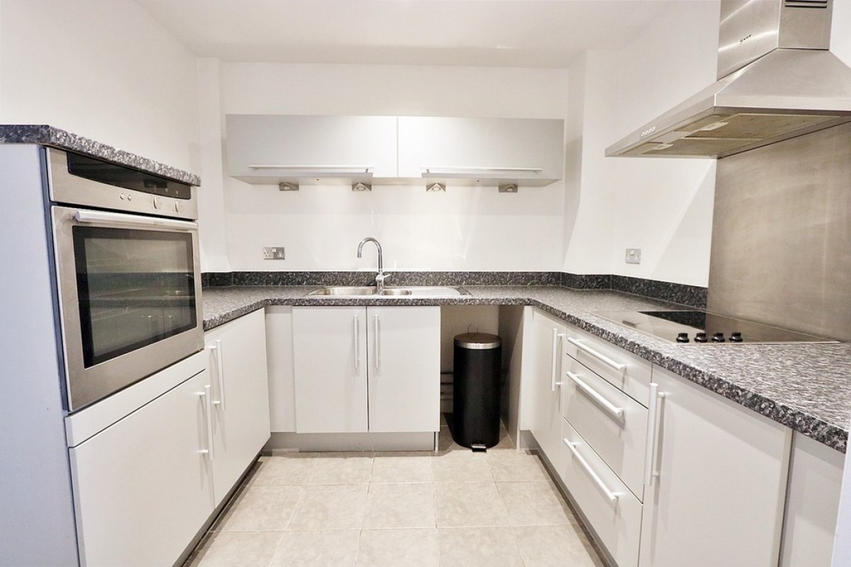 Beatrix, Victoria Wharf