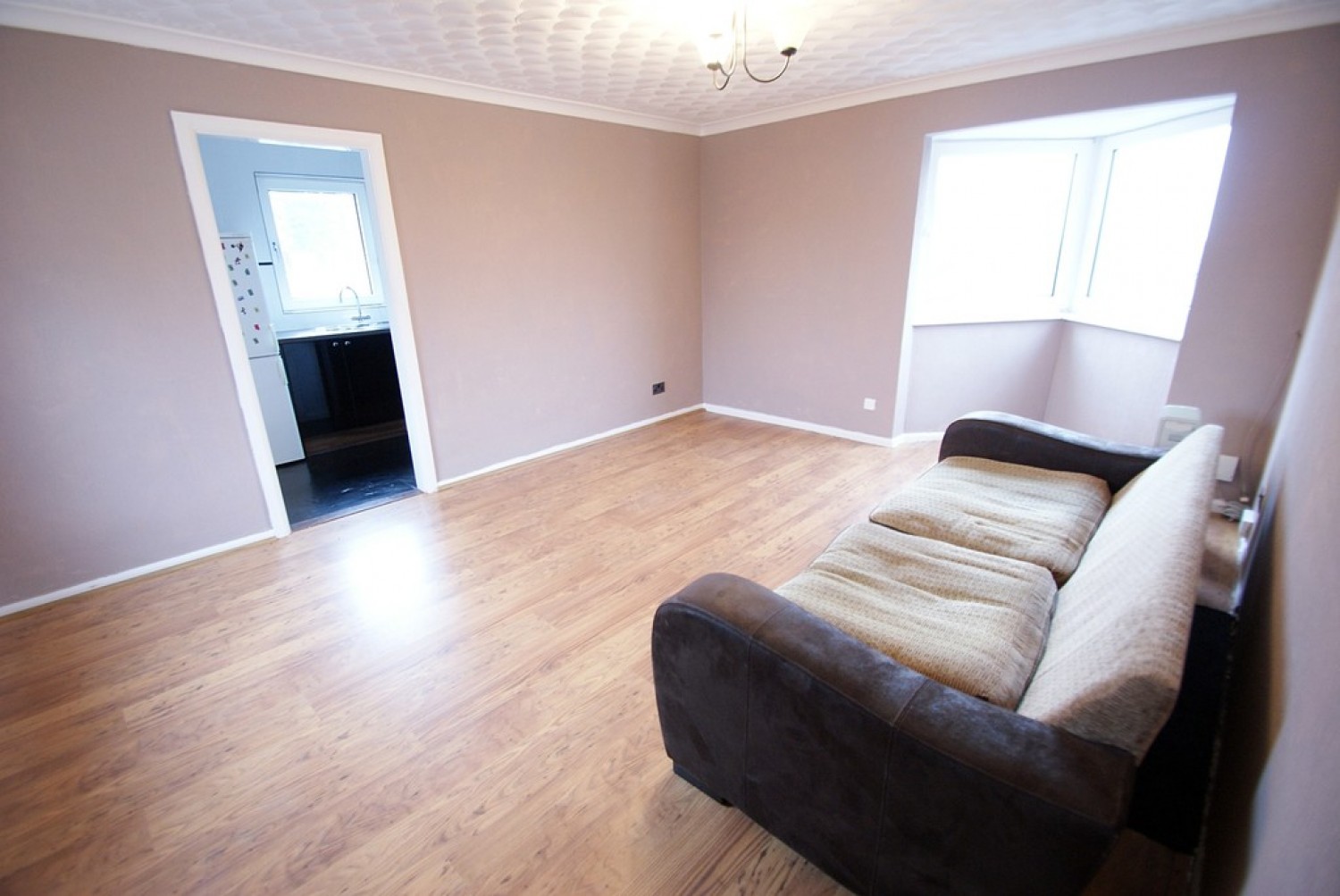 2 bedroom Flat for Letting Coed Ederyn, Llanedeyrn