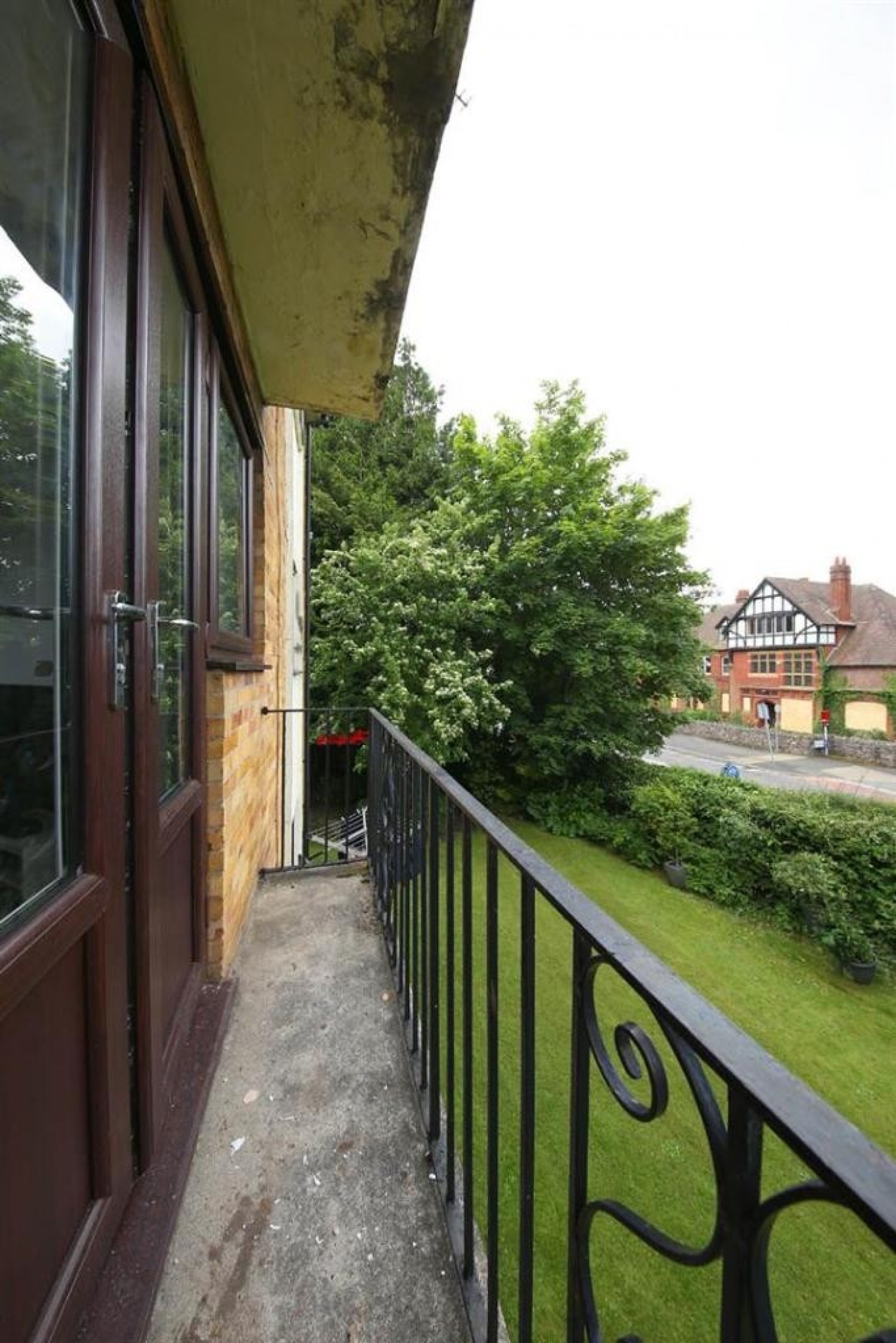 2 bedroom Flat for Letting Fairlawns, Llandaff