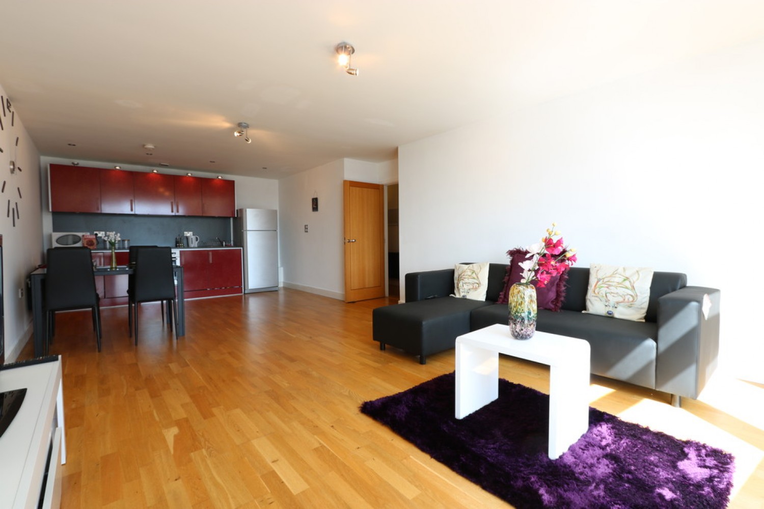 2 bedroom Flat for Letting Altolusso, Bute Terrace, Cathays