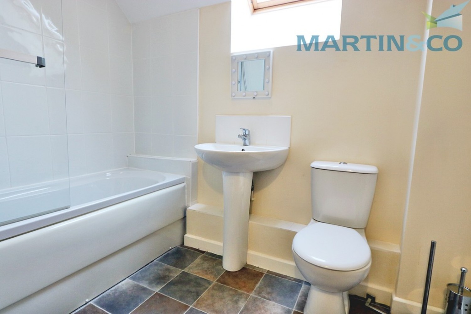 2 bedroom Flat for Letting The Old School House, Tredegar Avenue