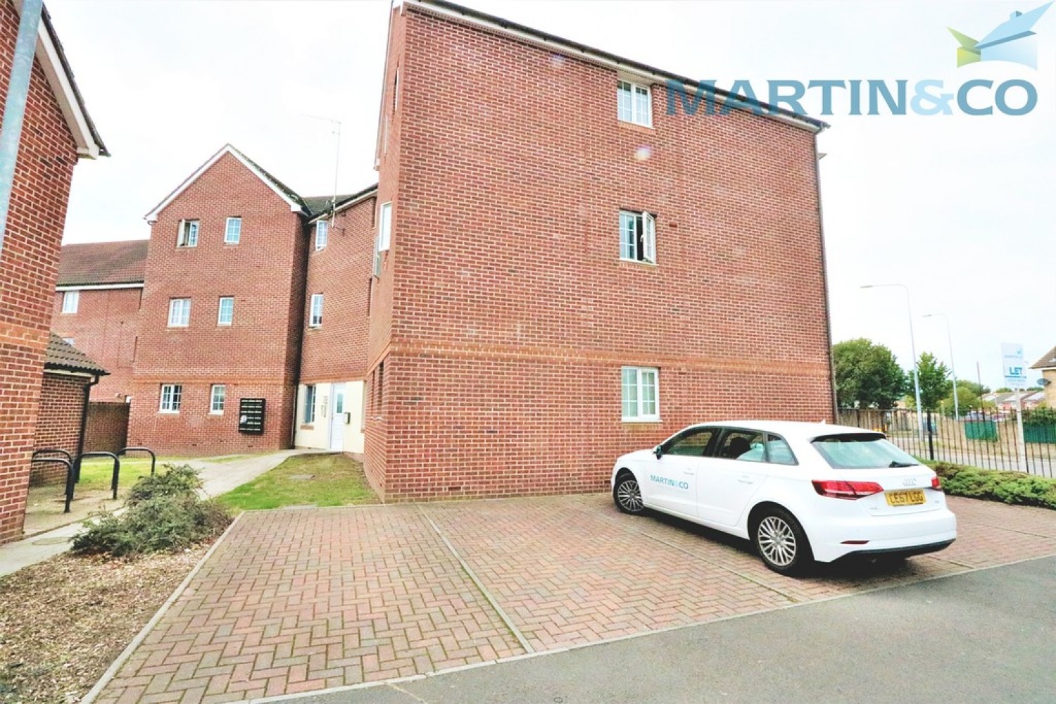 1 bedroom Flat for Letting Harrison Drive, St Mellons
