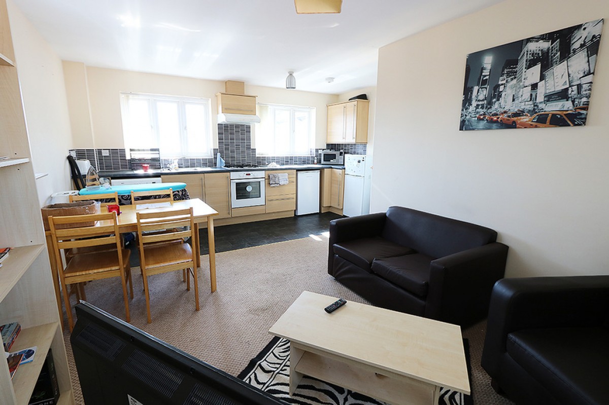 Argosy Way, Newport