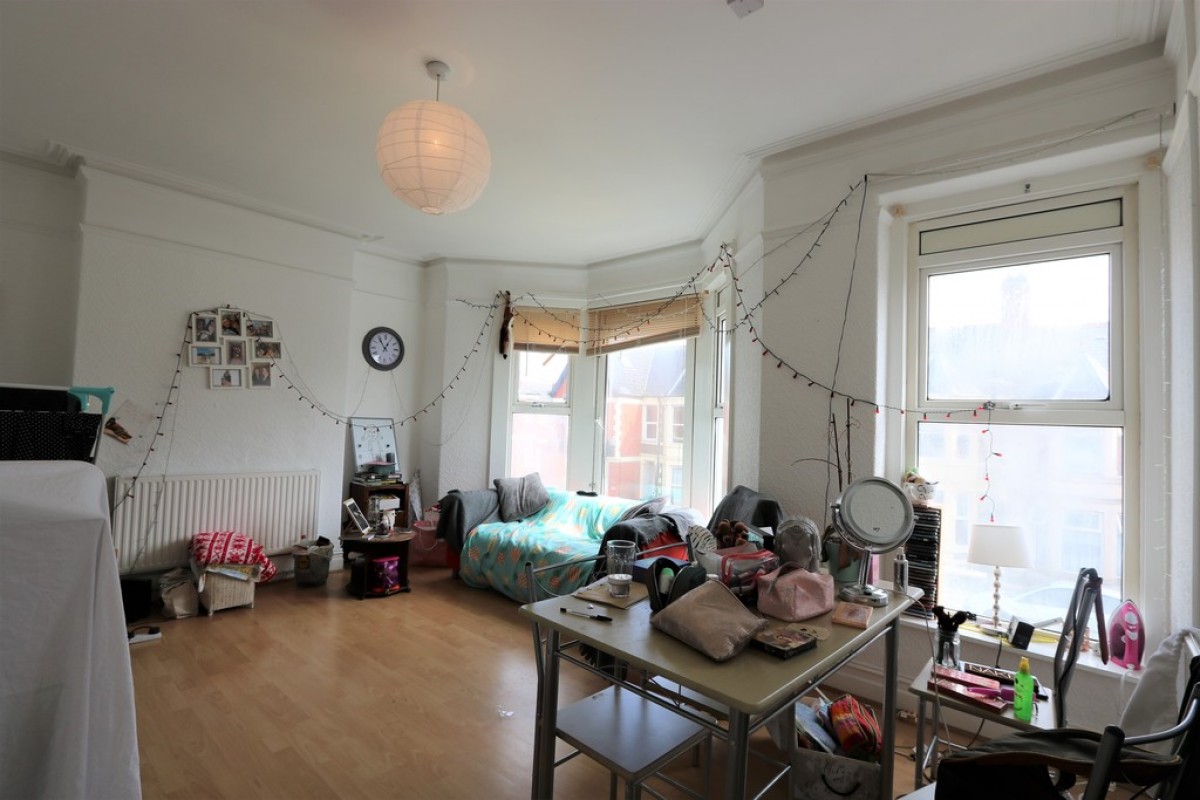 Monthermer Road, Roath