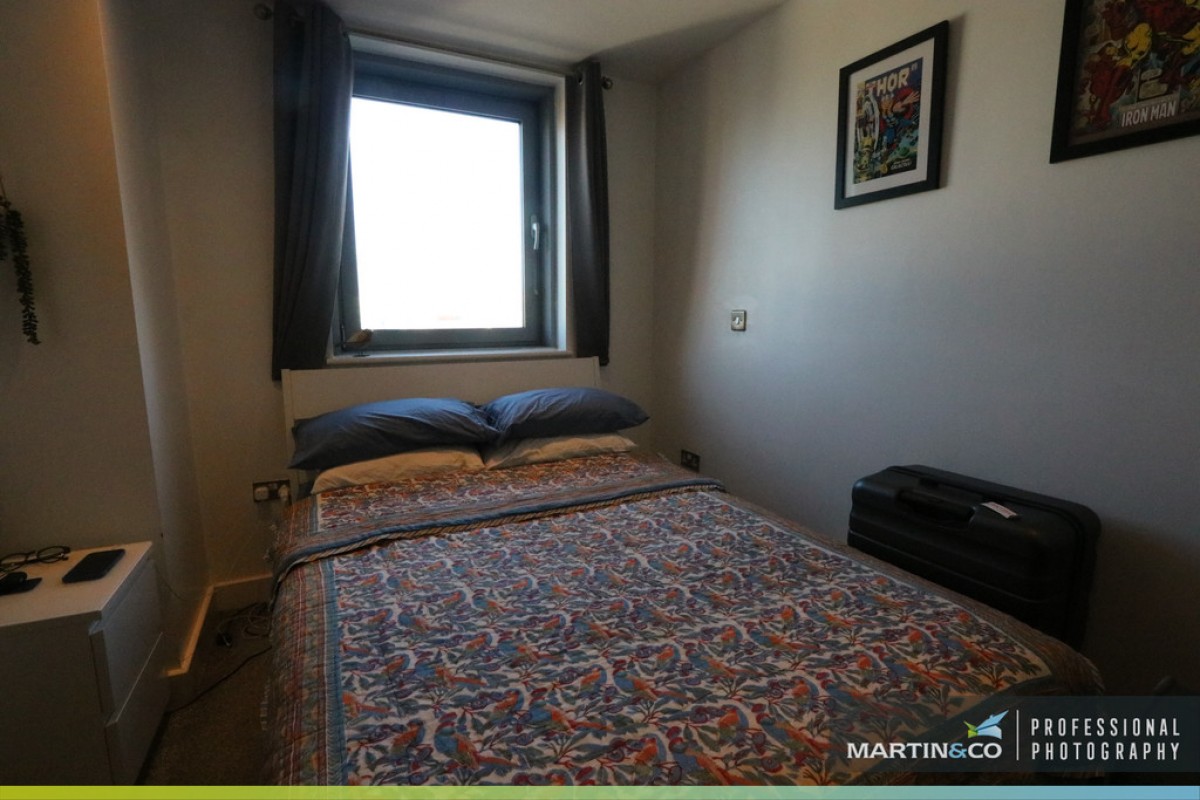 Meridian Plaza, Bute Terrace