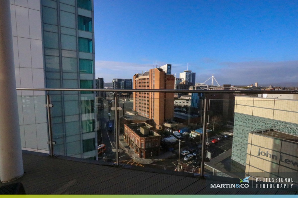 Meridian Plaza, Bute Terrace