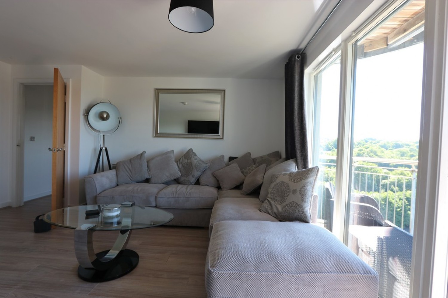 Roma House, Victoria Wharf
