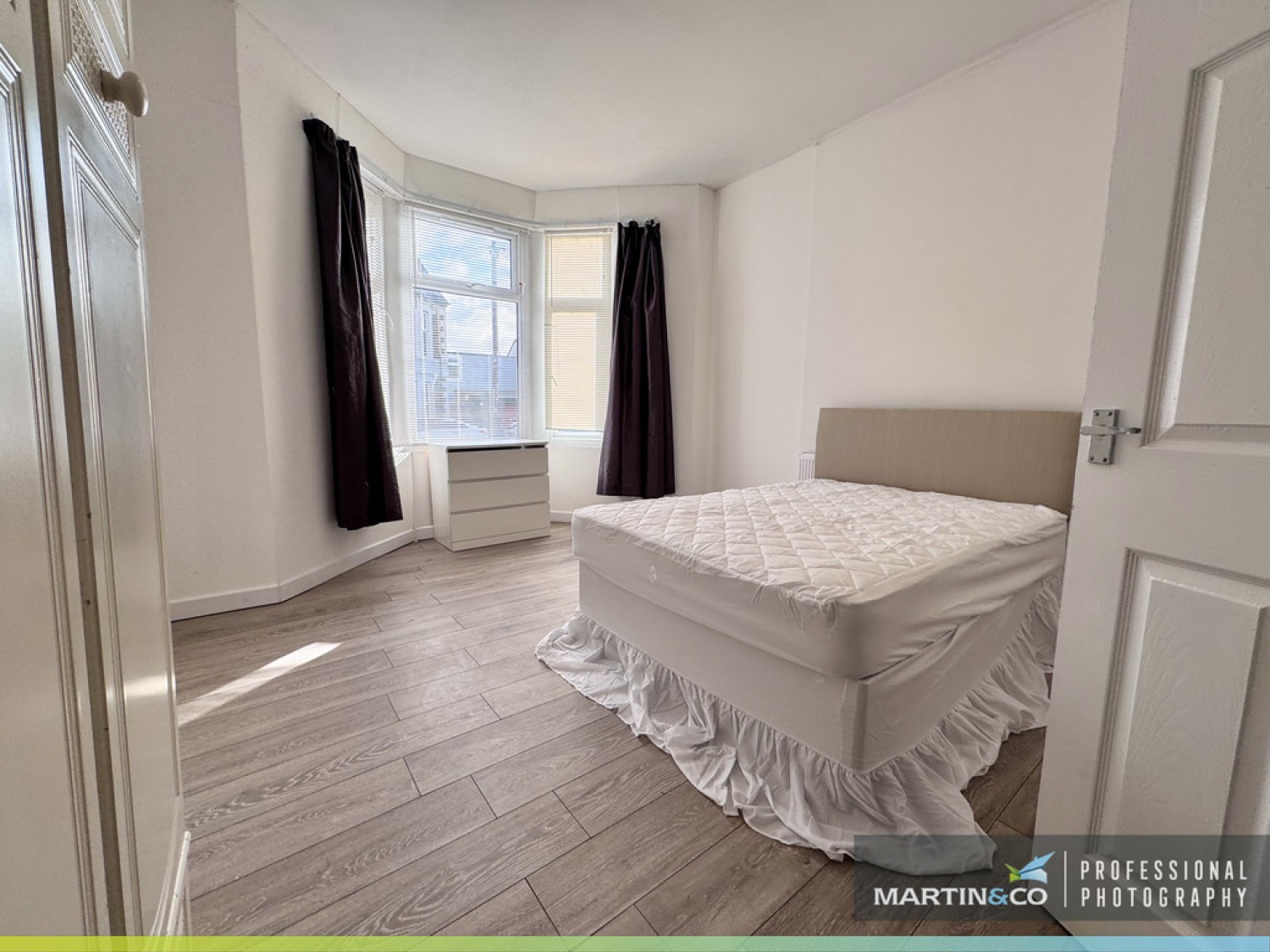 2 bedroom Flat in Monthermer Road, Cardiff