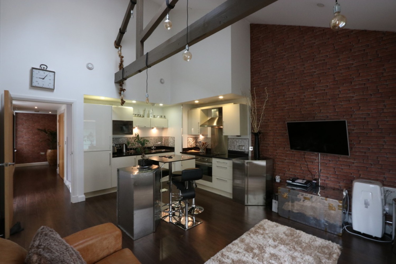 2 bedroom Flat for Letting David Morgan, City Centre