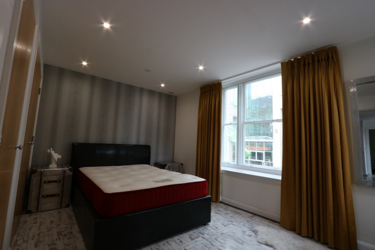 2 bedroom Flat for Letting David Morgan, City Centre