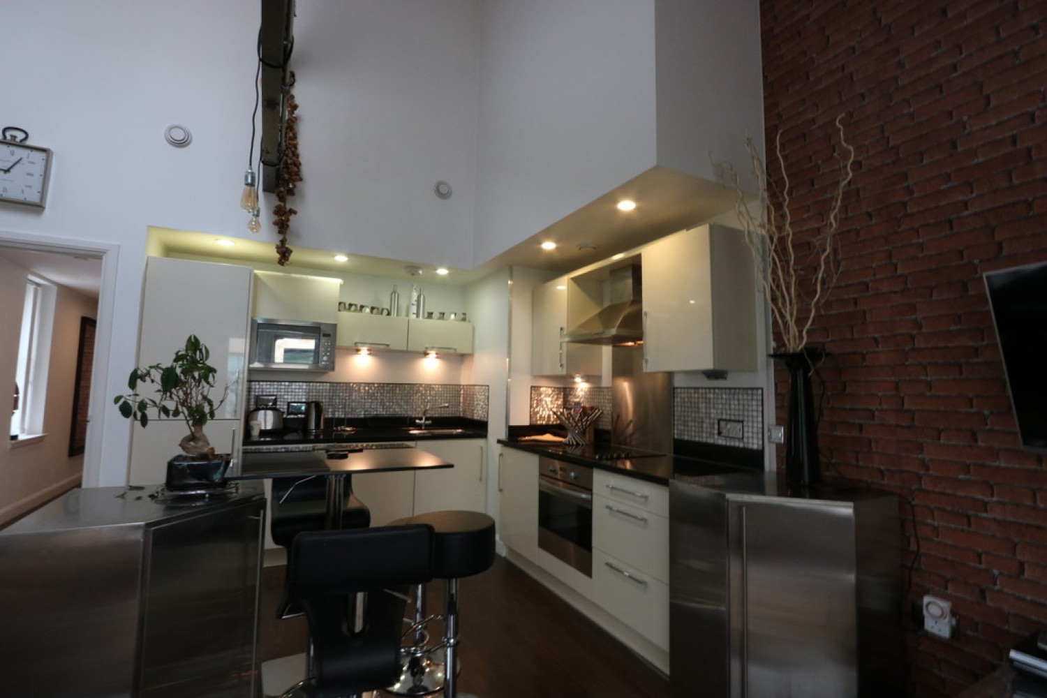 2 bedroom Flat for Letting David Morgan, City Centre