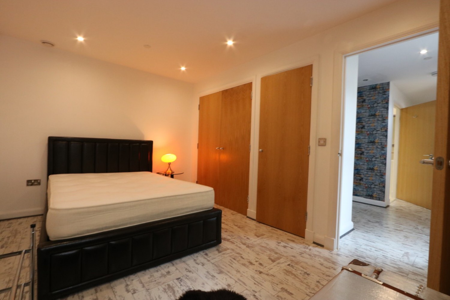 2 bedroom Flat for Letting David Morgan, City Centre