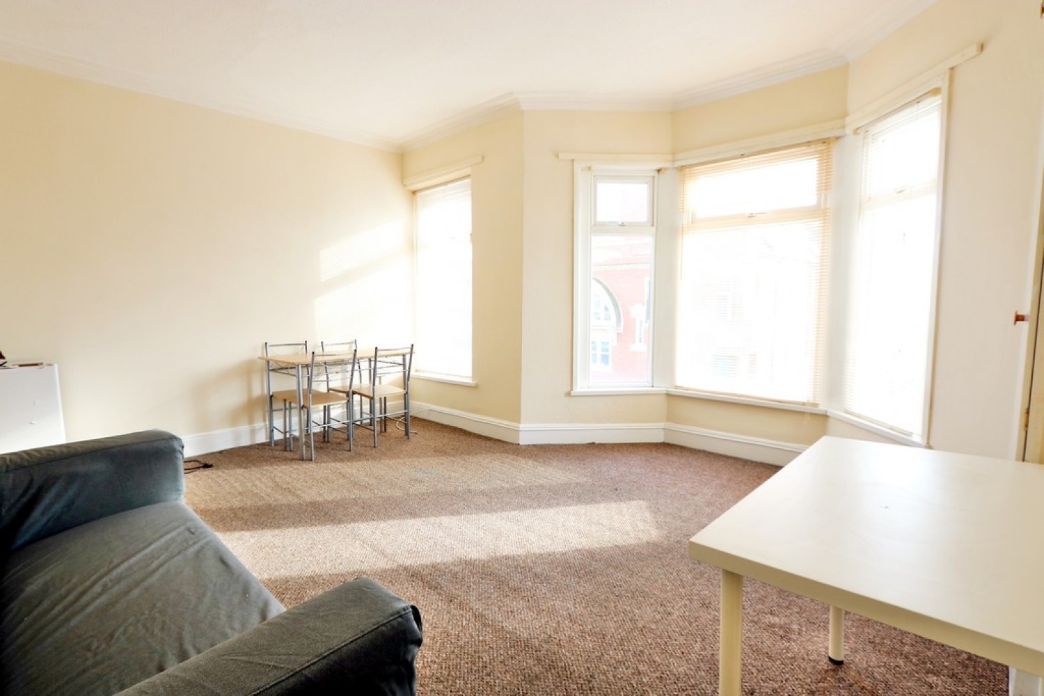 2 bedroom Flat for Letting Monthermer Road, Cardiff