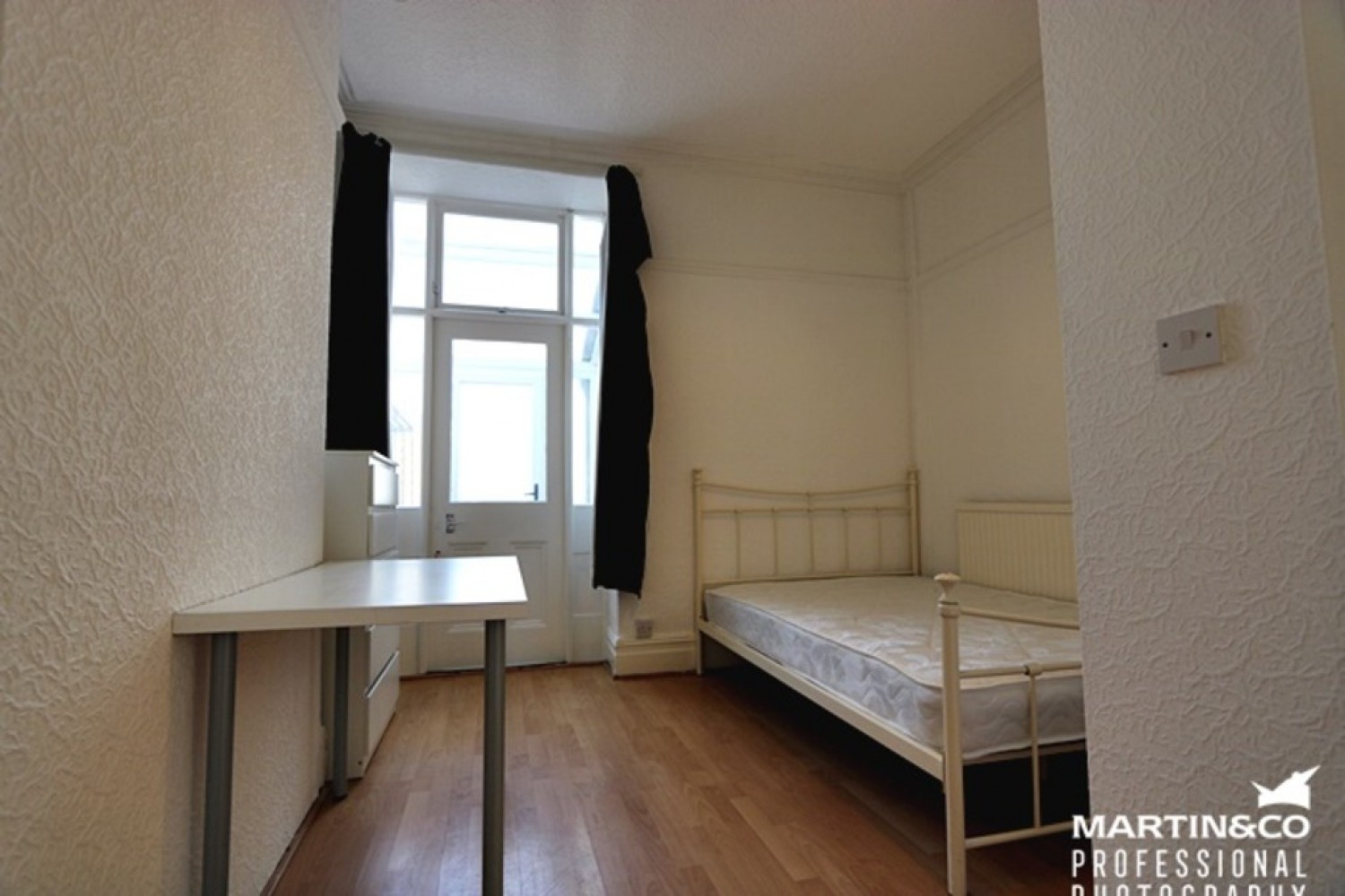 2 bedroom Flat in Monthermer Road, Cardiff