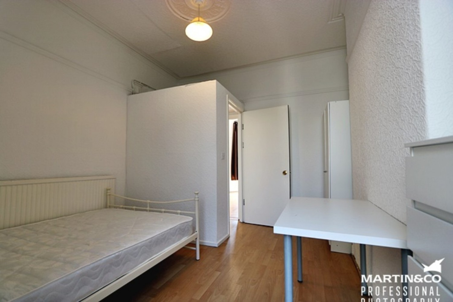 2 bedroom Flat in Monthermer Road, Cardiff