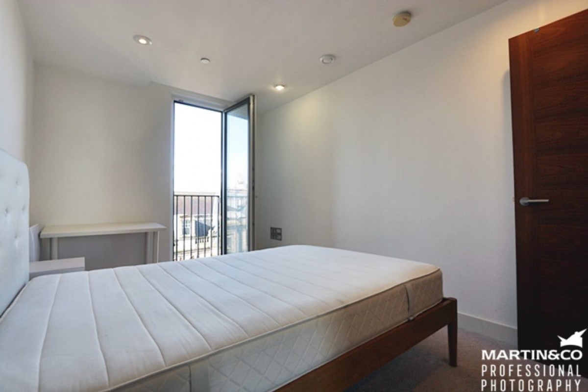 The Hayes Apartments, The Hayes