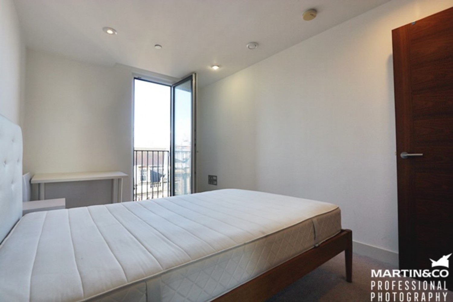 The Hayes Apartments, The Hayes