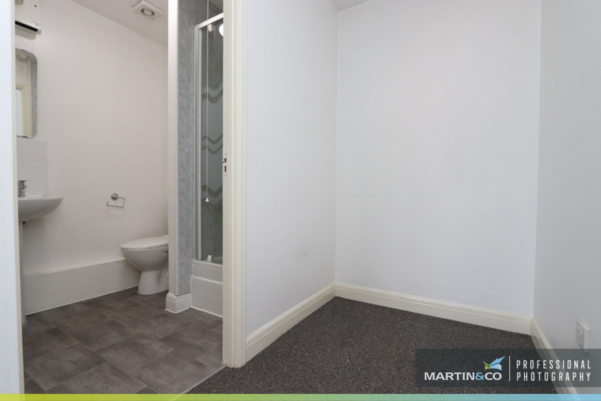 Kestell Drive, Windsor Quay