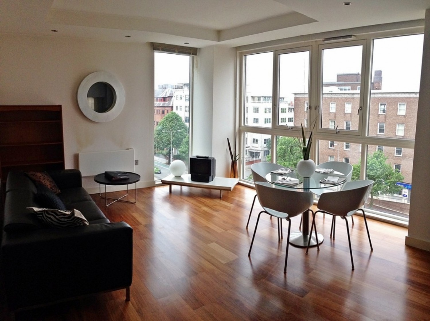 2 bedroom Flat for Letting Admiral House, Newport Road
