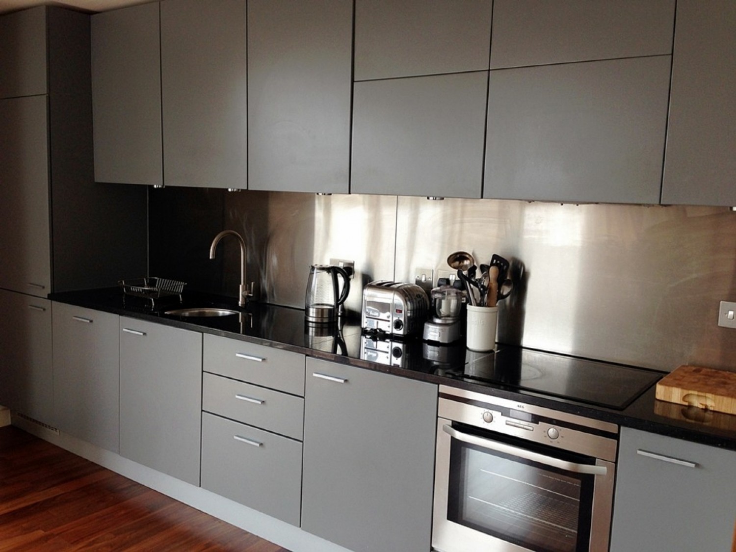 2 bedroom Flat for Letting Admiral House, Newport Road