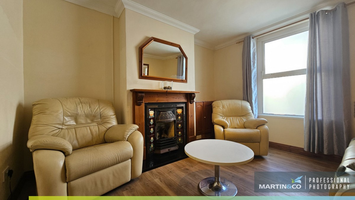 Plasnewydd Road, Roath