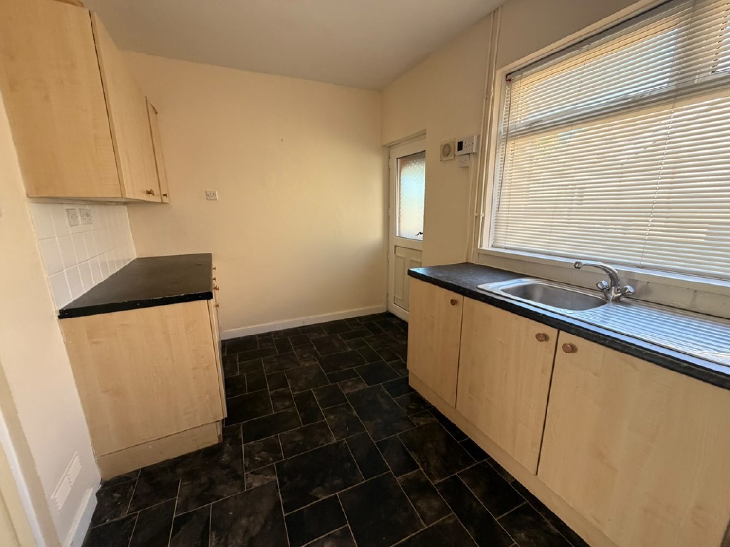 2 bedroom House for Letting Alma Street, Twynyrodyn, Merthyr Tydfil