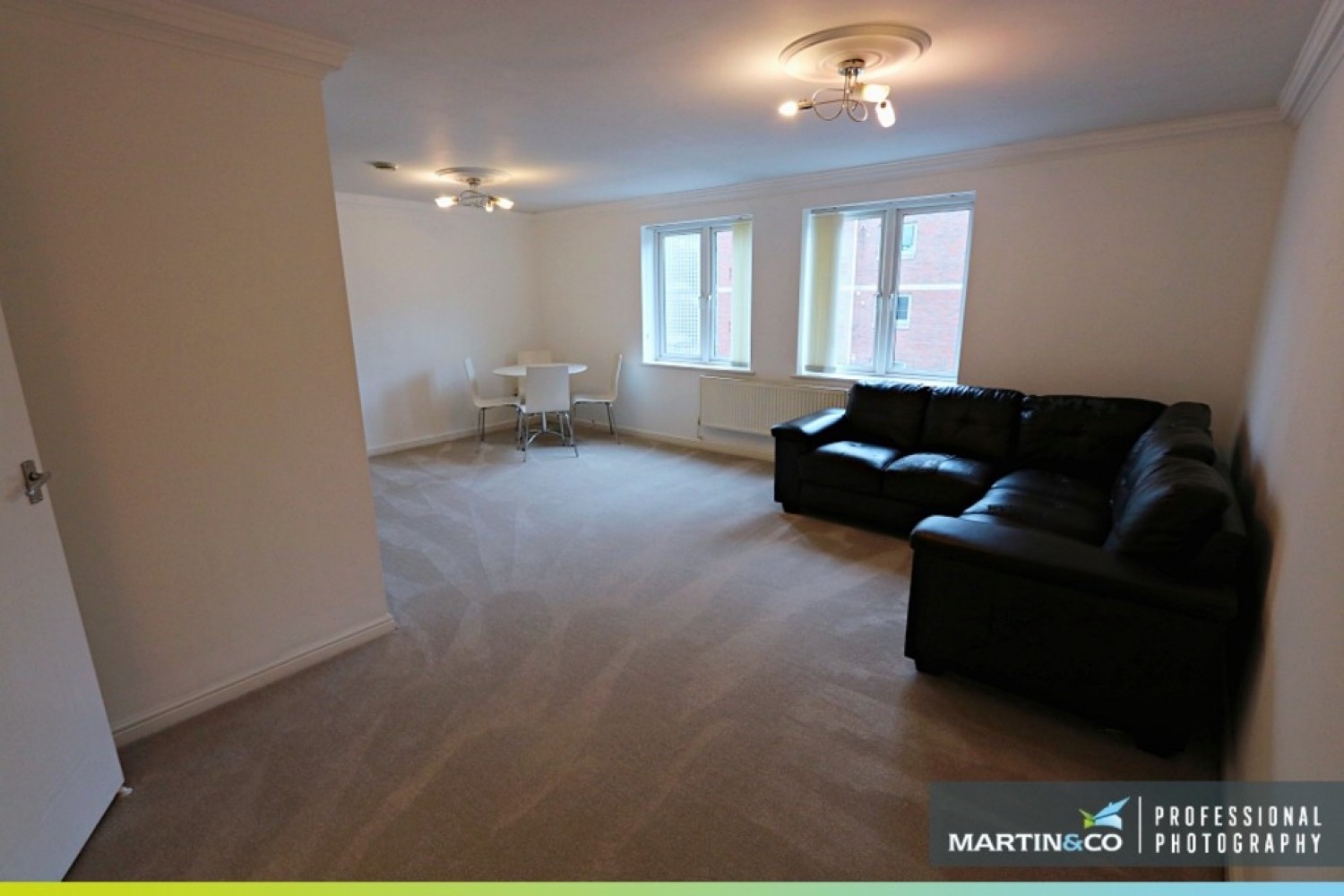 2 bedroom Flat for Letting Century Court, Taffs Mead Embankment,