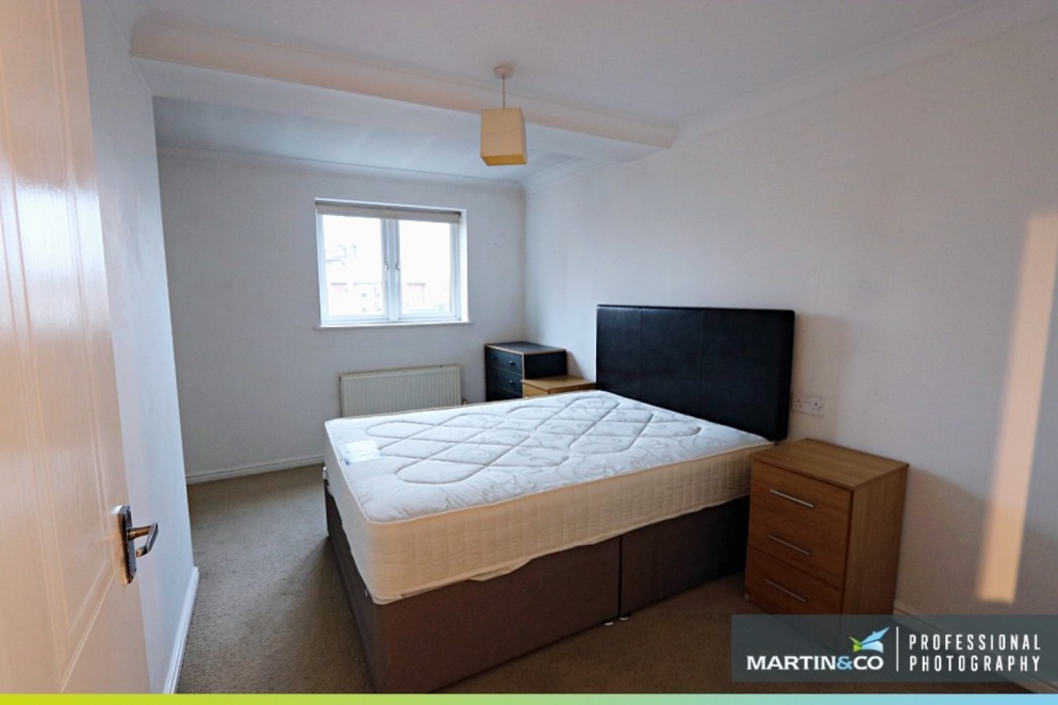 2 bedroom Flat for Letting Century Court, Taffs Mead Embankment,
